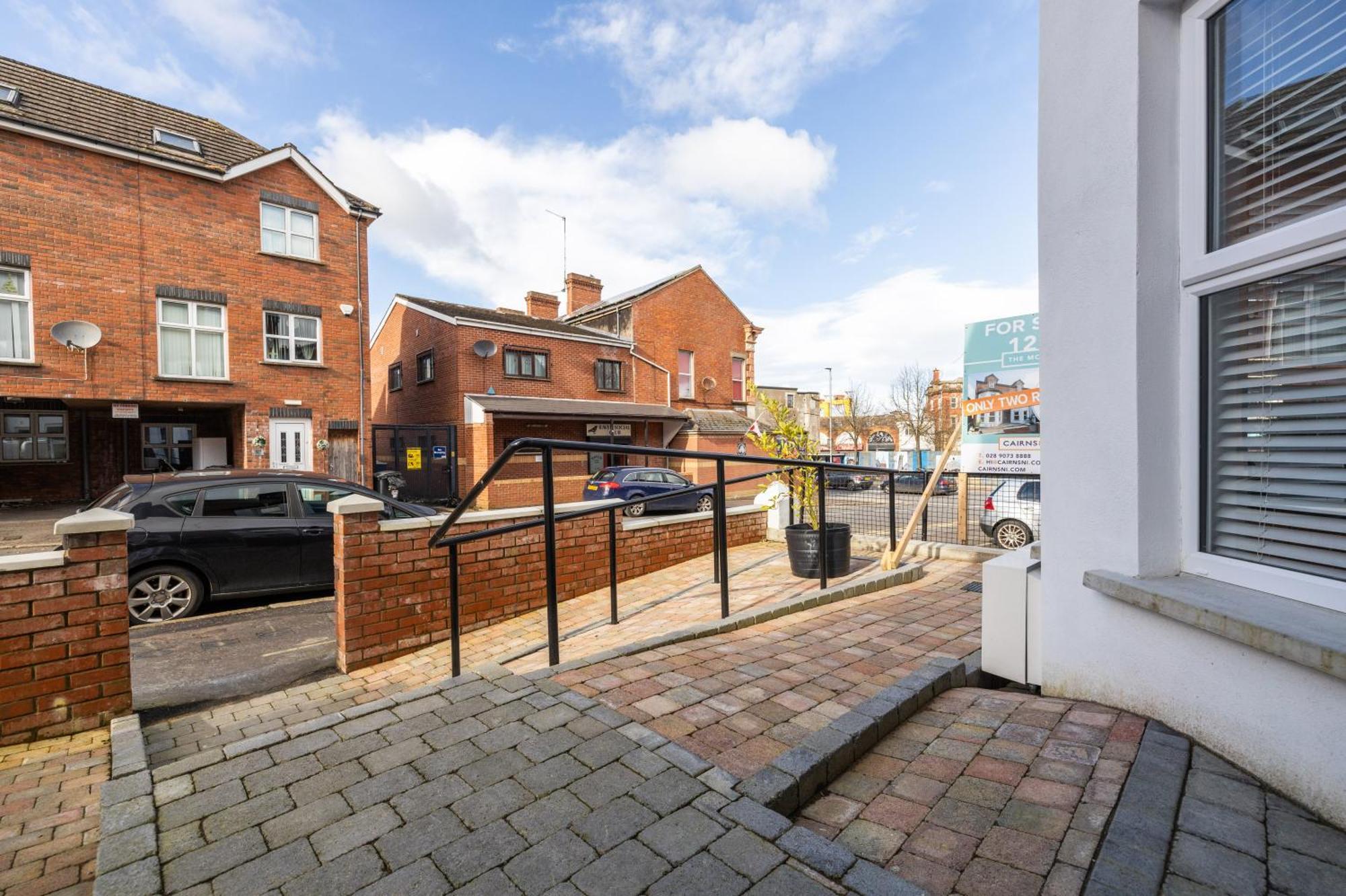 Bliss Stay Belfast The Mount Экстерьер фото
